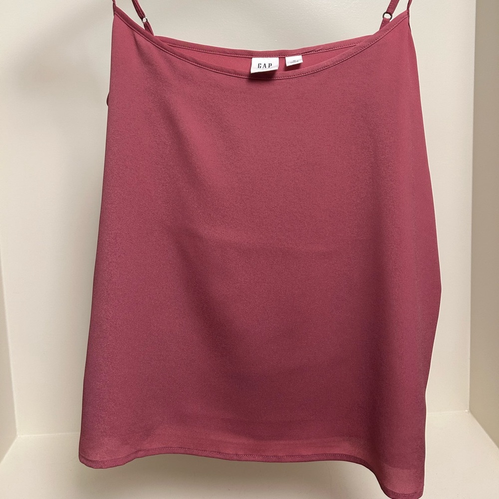 Women’s rose colored cami